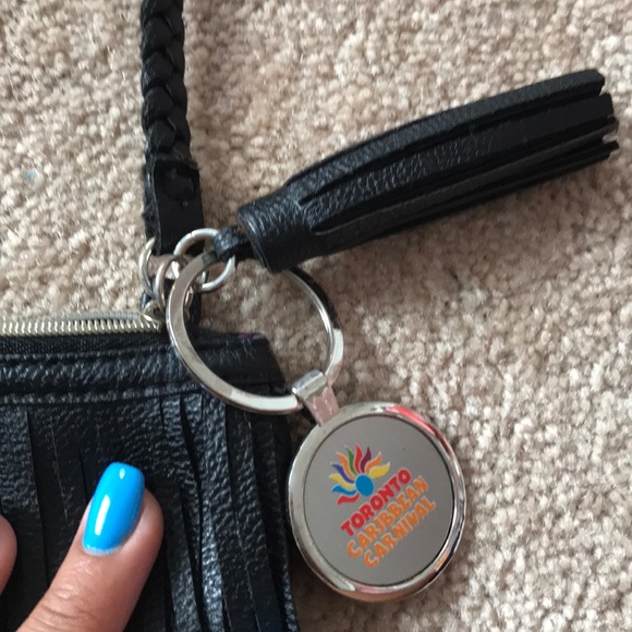 small black frilled cross body bag - Picture 3 of 4